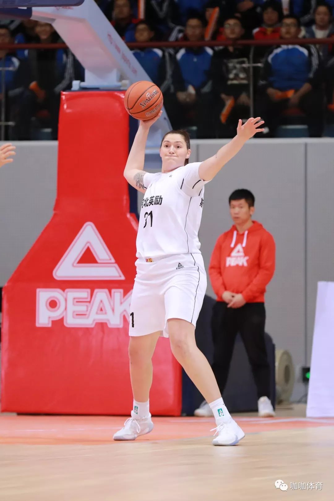 关于乌克兰女篮豪取胜利，锁定小组第一的信息