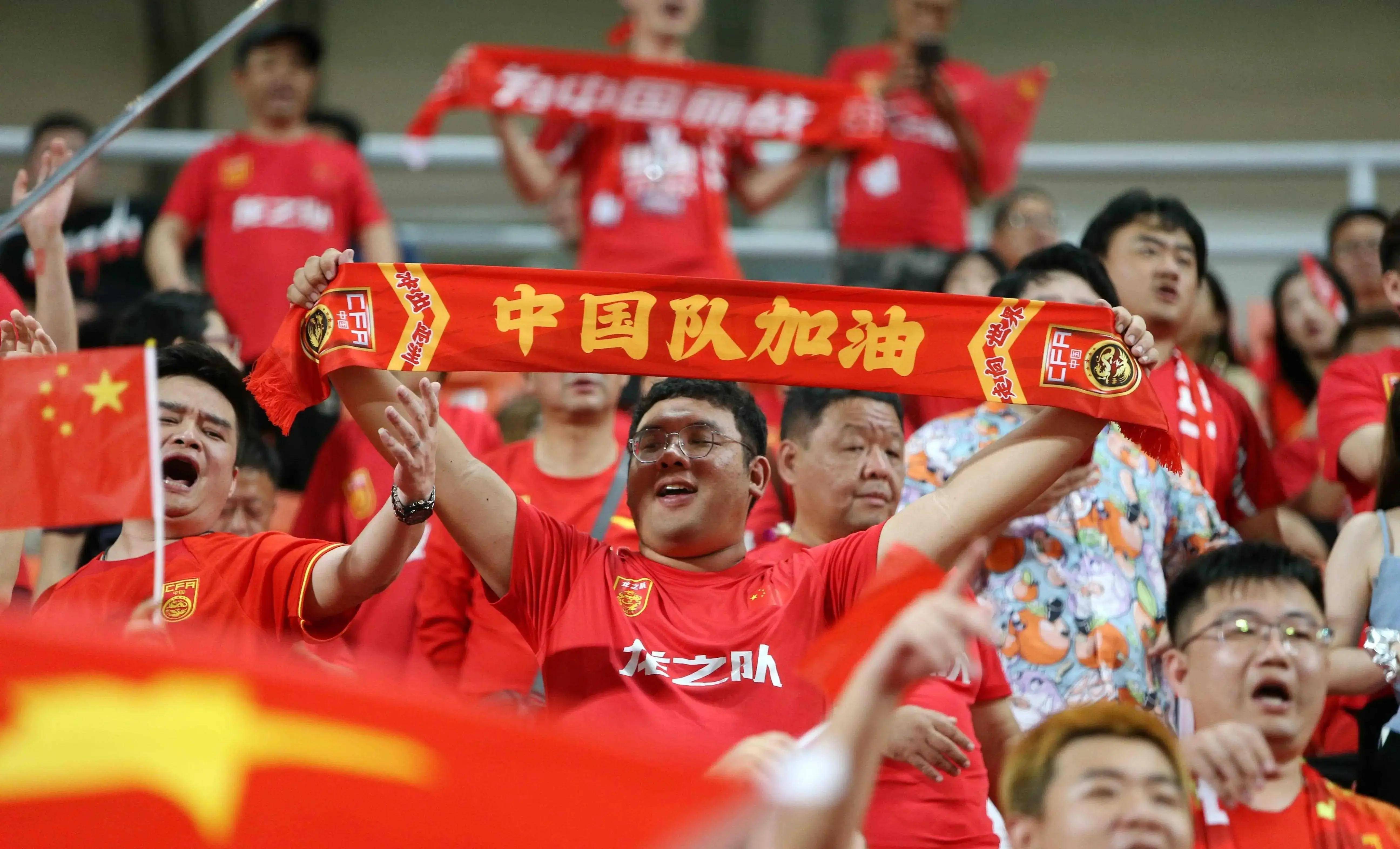 匈牙利队奋力拼搏,战胜对手取得宝贵胜利 匈牙利队奋力拼搏,战胜对手取得宝贵胜利