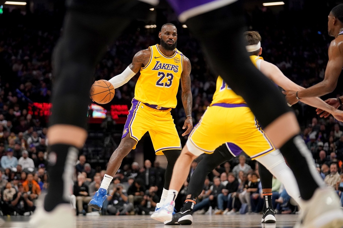 开云体育中国-湖人再胜！詹姆斯展现绝对统治力的简单介绍