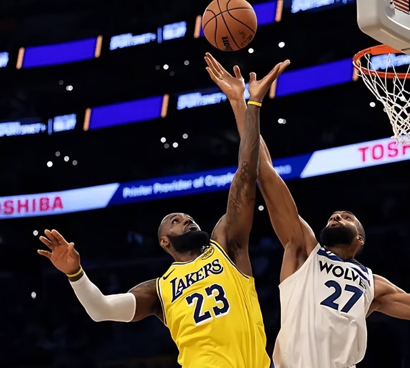 湖人再胜!詹姆斯展现绝对统治力的简单介绍 湖人再胜!詹姆斯展现绝对统治力的简单介绍