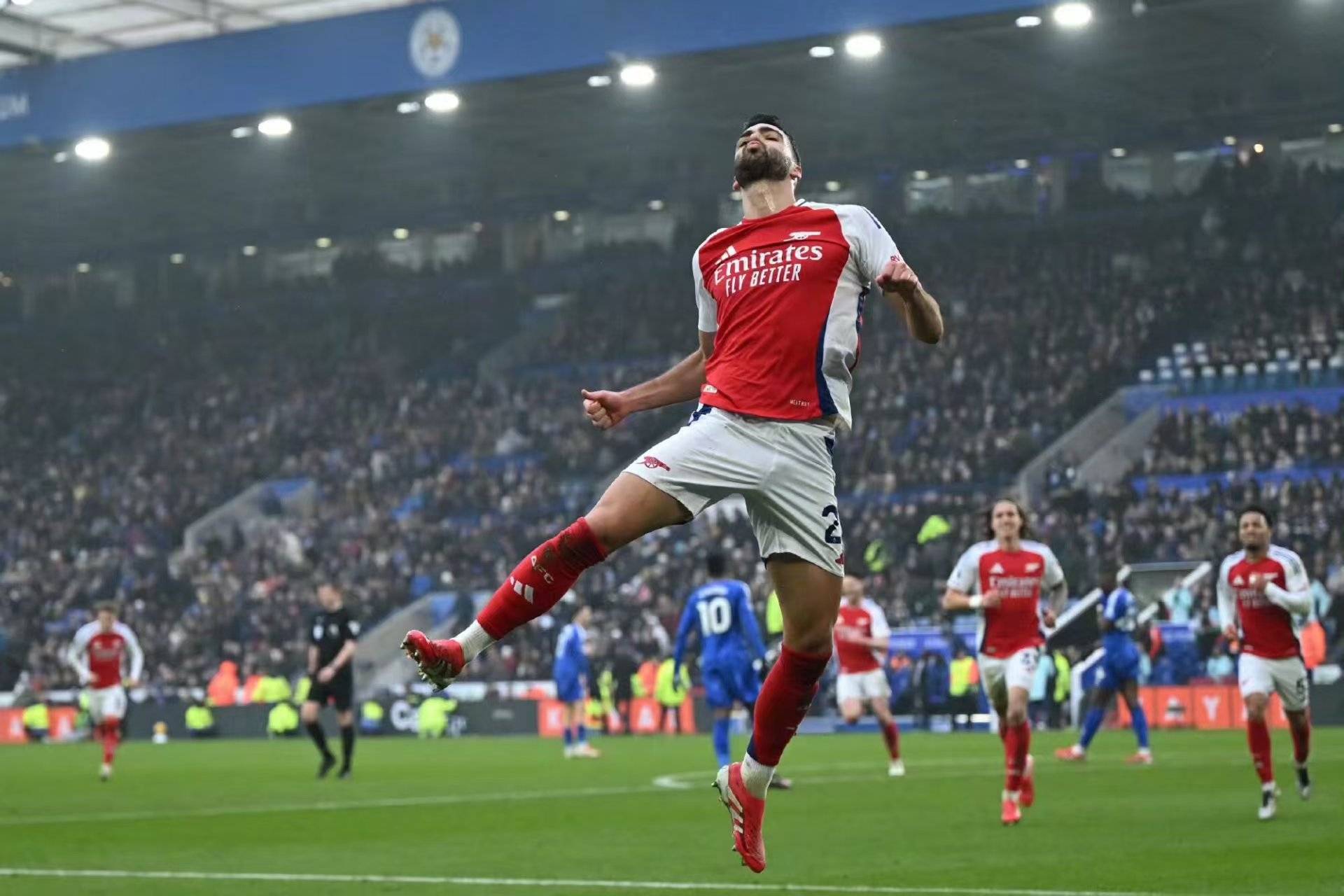 开云体育-杜塞尔多夫主场击败对手，取得胜利