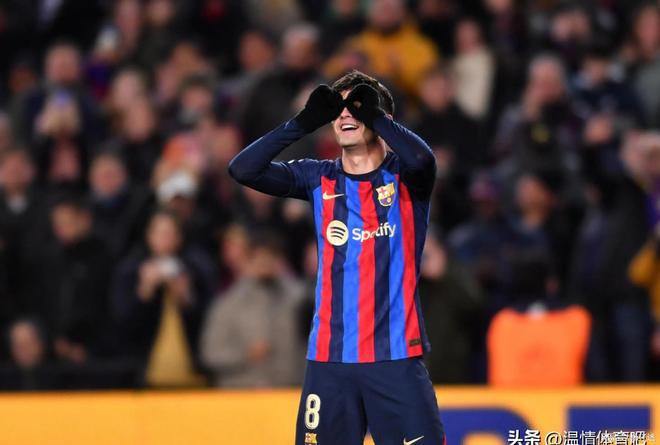 梅西轻松突破对手防线，巴萨大胜在望！