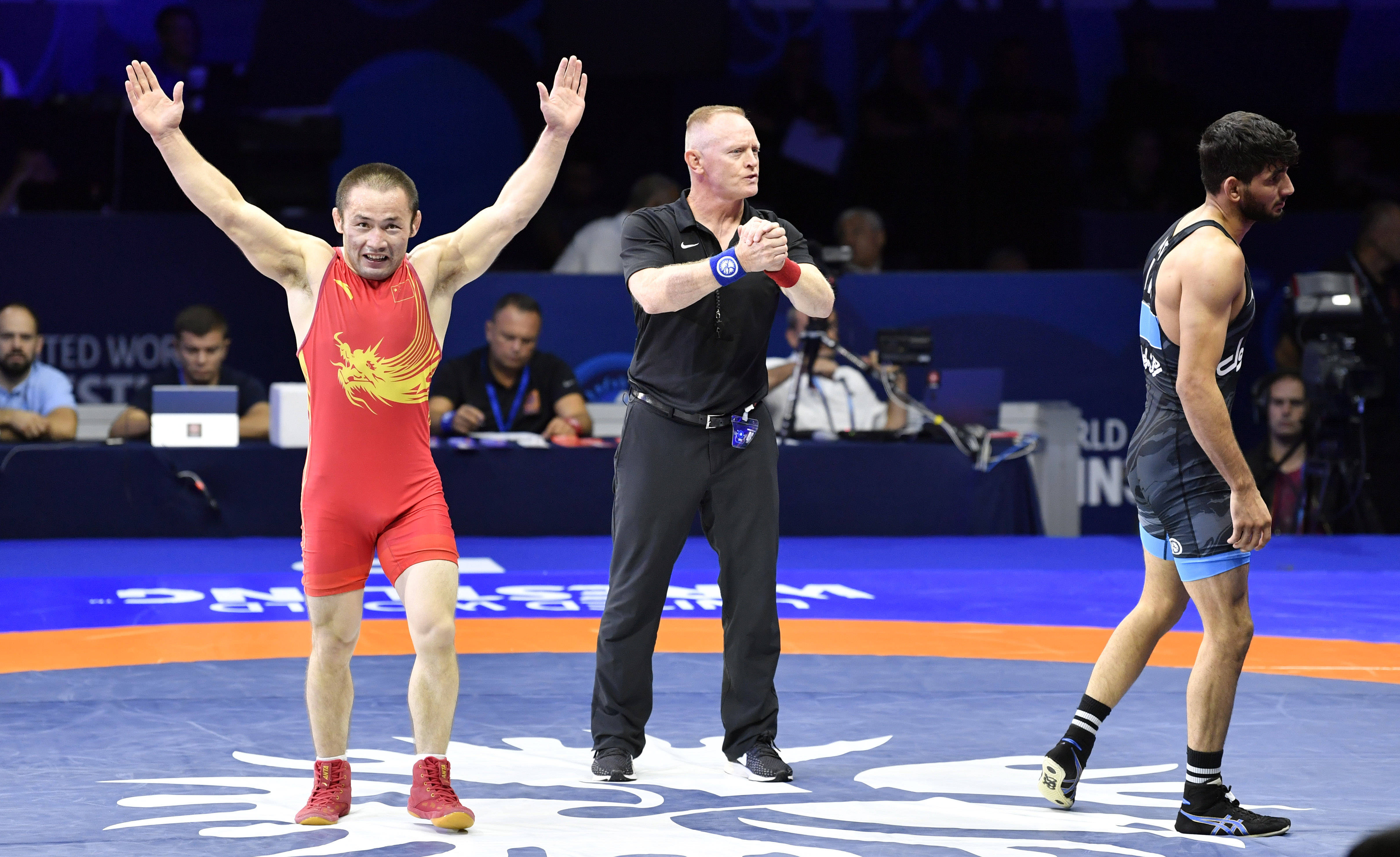 开云体育官方网站-塞尔维亚自行车选手速度惊人，夺得一枚金牌的简单介绍