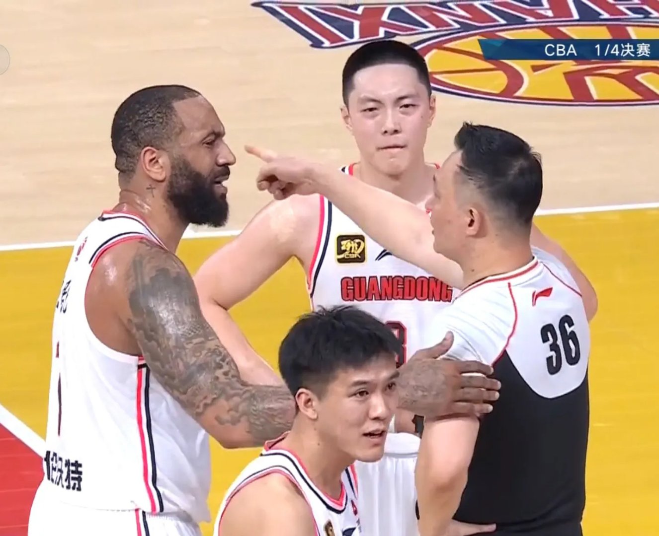 广东男篮击败广西队，士气高涨