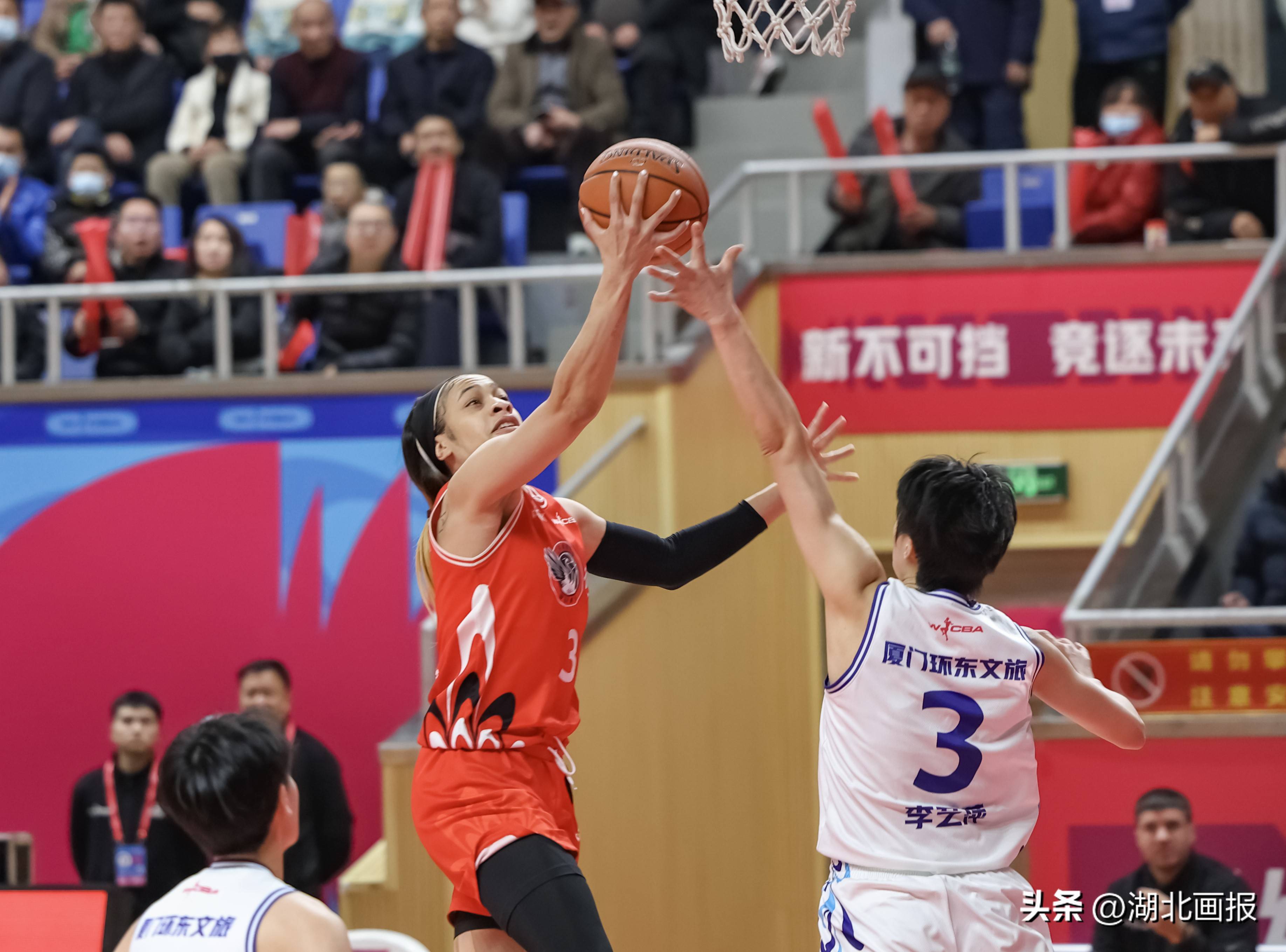 湖北男篮表现出色,实现连胜 湖北男篮表现出色,实现连胜