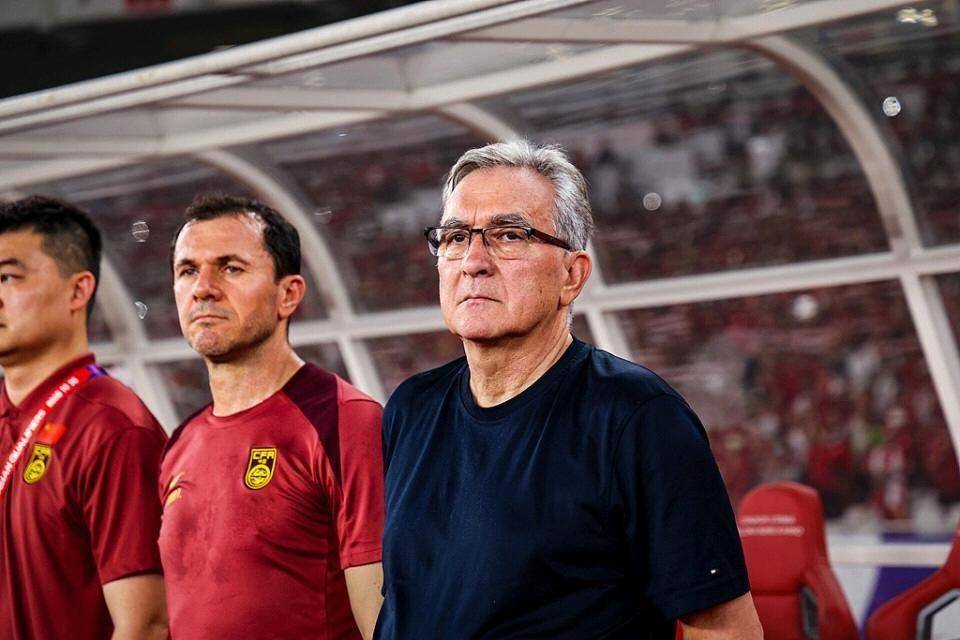 欧洲足坛热点:一支传统球队迎来新教练,备战新赛季的简单介绍 欧洲足坛热点:一支传统球队迎来新教练,备战新赛季的简单介绍