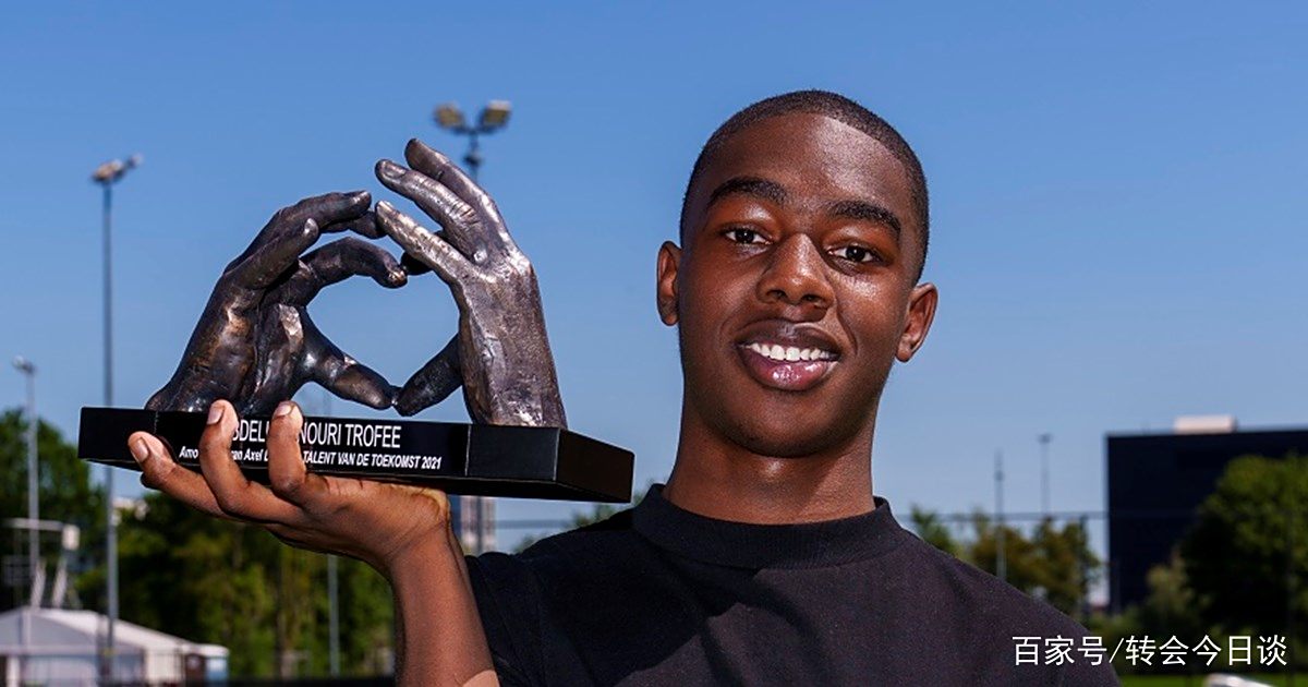 阿贾克斯努力不懈，望进军的简单介绍