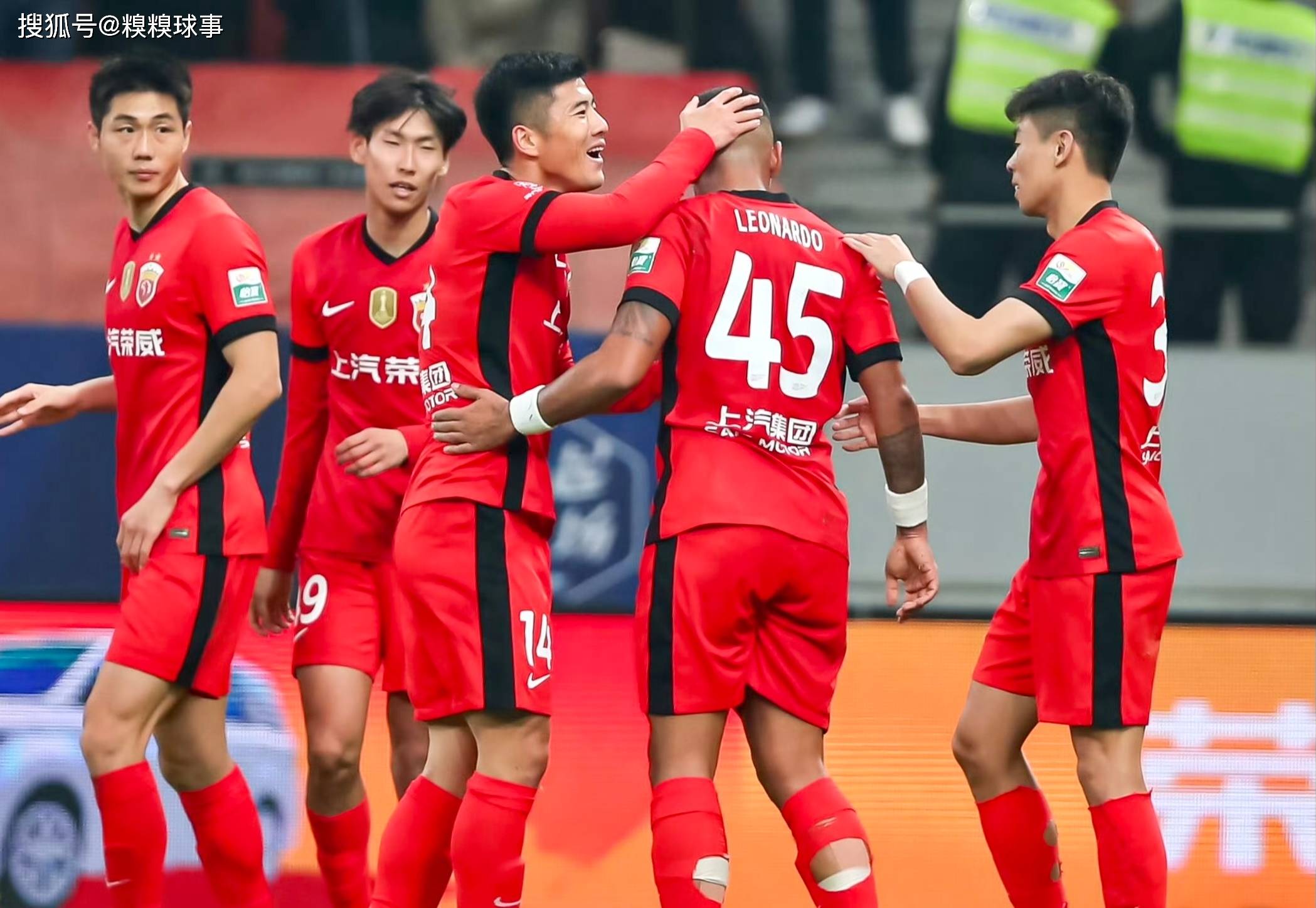 开云官网-中超强队遭遇失利，争冠前程蒙蔽难测