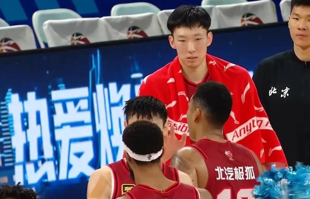 北京首钢惨遭惨败,连续两轮失利 北京首钢惨遭惨败,连续两轮失利