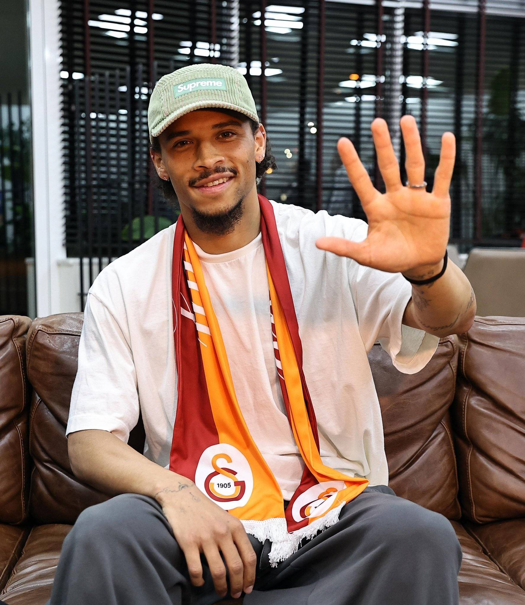 开云体育下载-土超劲旅加拉塔萨雷集训备战拼搏争胜的简单介绍