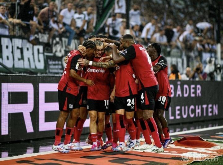 包含门兴格拉德巴赫客场击败摩纳哥，助力保持不败的词条