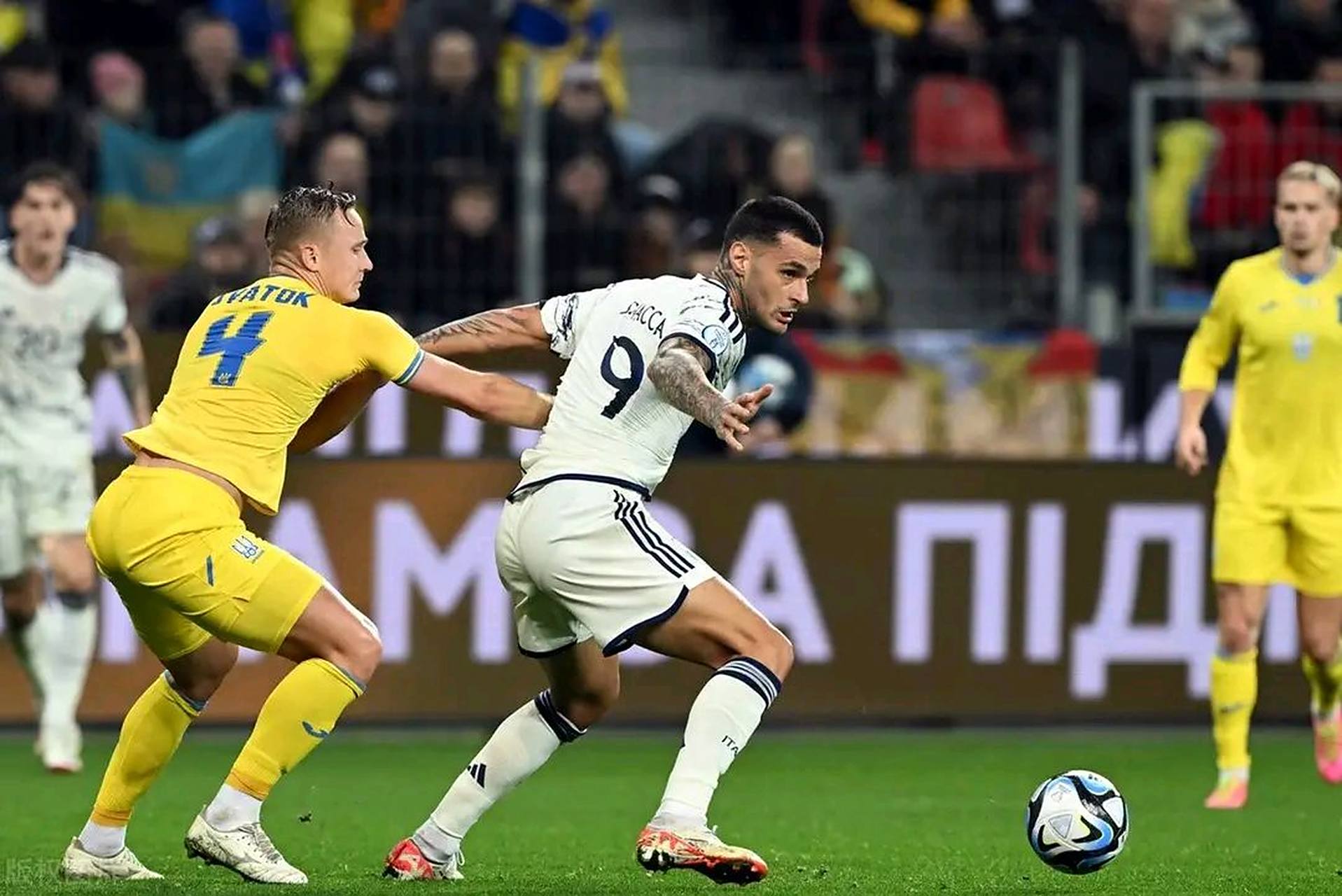 开云APP-法国客场战平乌克兰，欧预赛首轮过得不尽如意的简单介绍