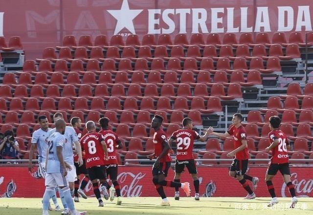 里尔大胜对手,稳固积分榜前列位置 里尔大胜对手,稳固积分榜前列位置