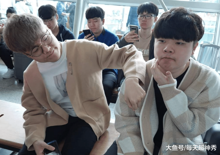 TL碾压JDG，Clid操刀奇招英雄翻盘小组赛3:2（深圳）