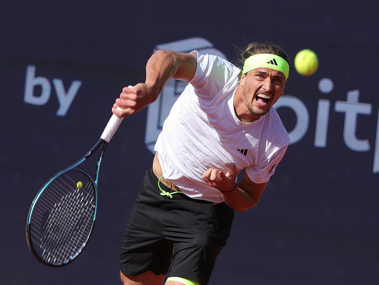 西班牙网球队险胜英国网球队，兹维列夫打破历史纪录的简单介绍