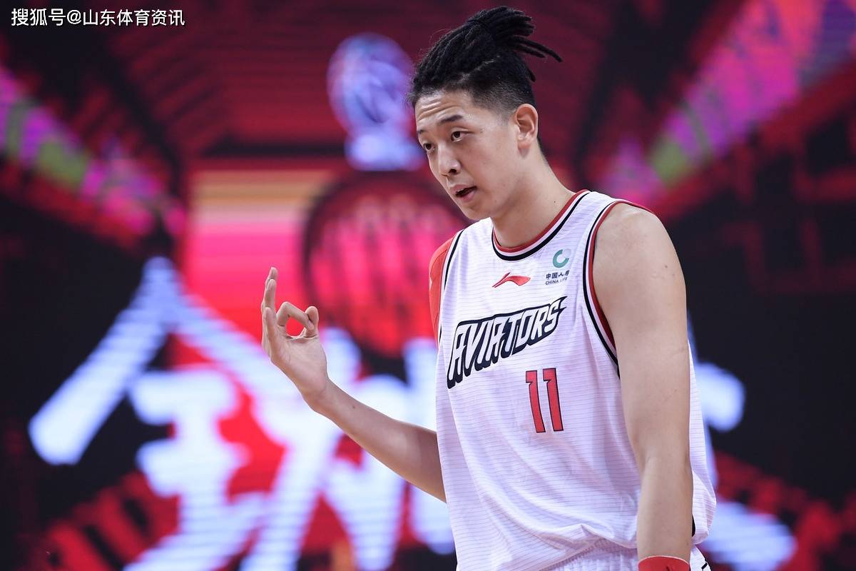 广州队胜负手，晋级季后赛悬念重重