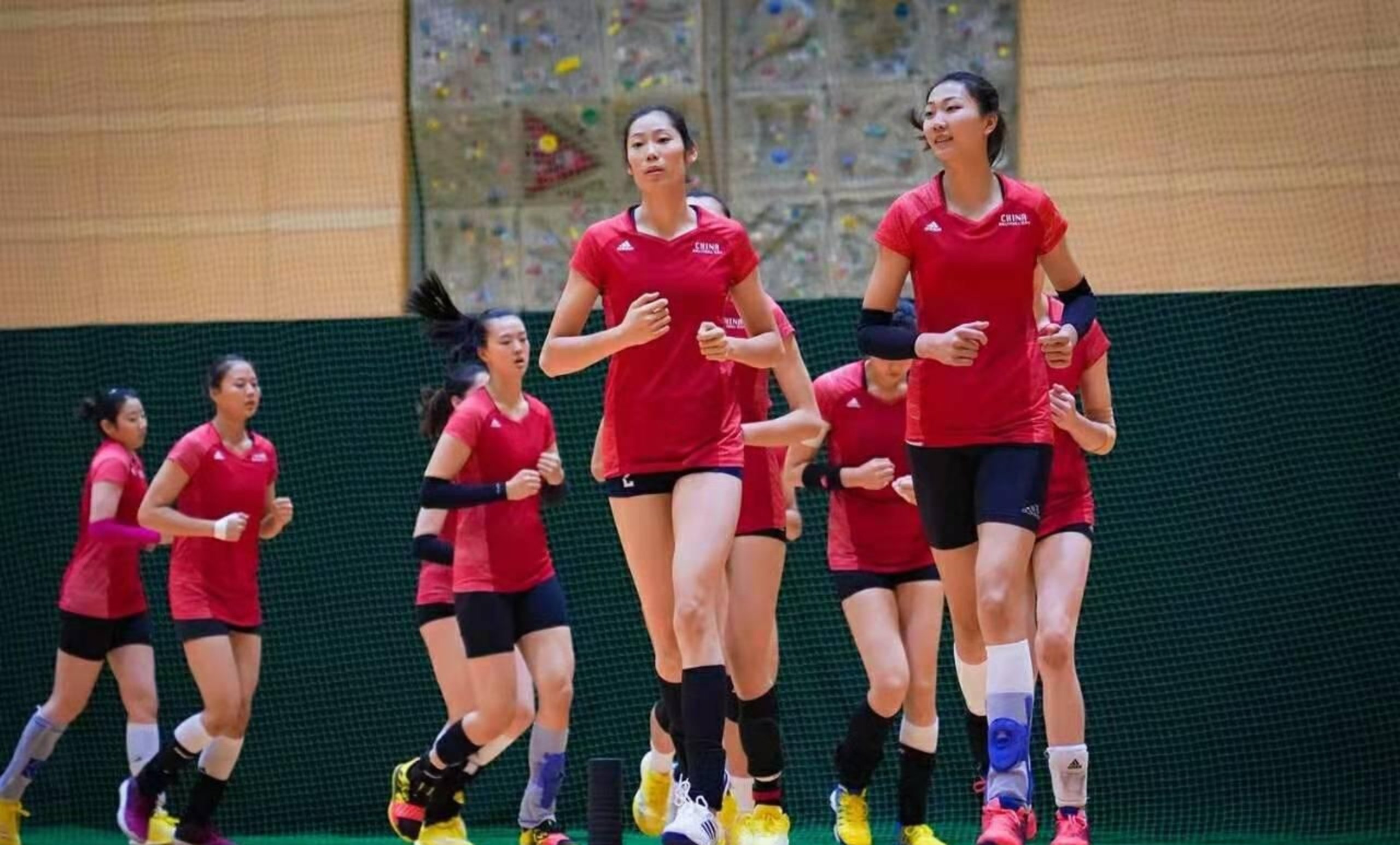 关于日本女排大胜晋级充满信心迎接挑战的信息