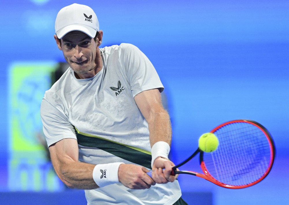 包含意大利网球队完胜世界网球队，穆雷送出助攻的词条